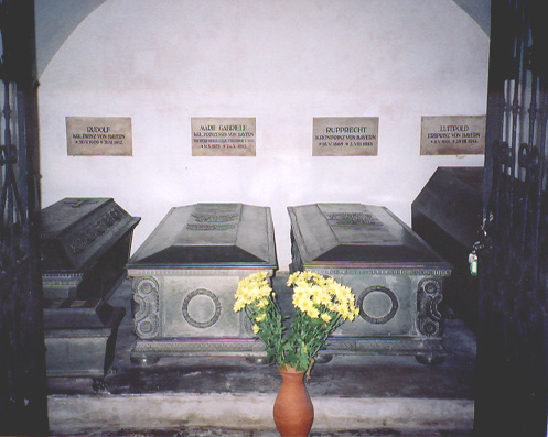 Tombs of King Rupert and family