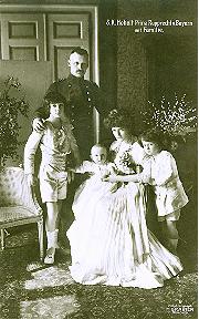 The Duke and Duchess of Cornwall and Rothesay with their sons, 1909